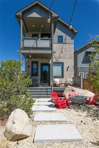 467 E Arkansas Street