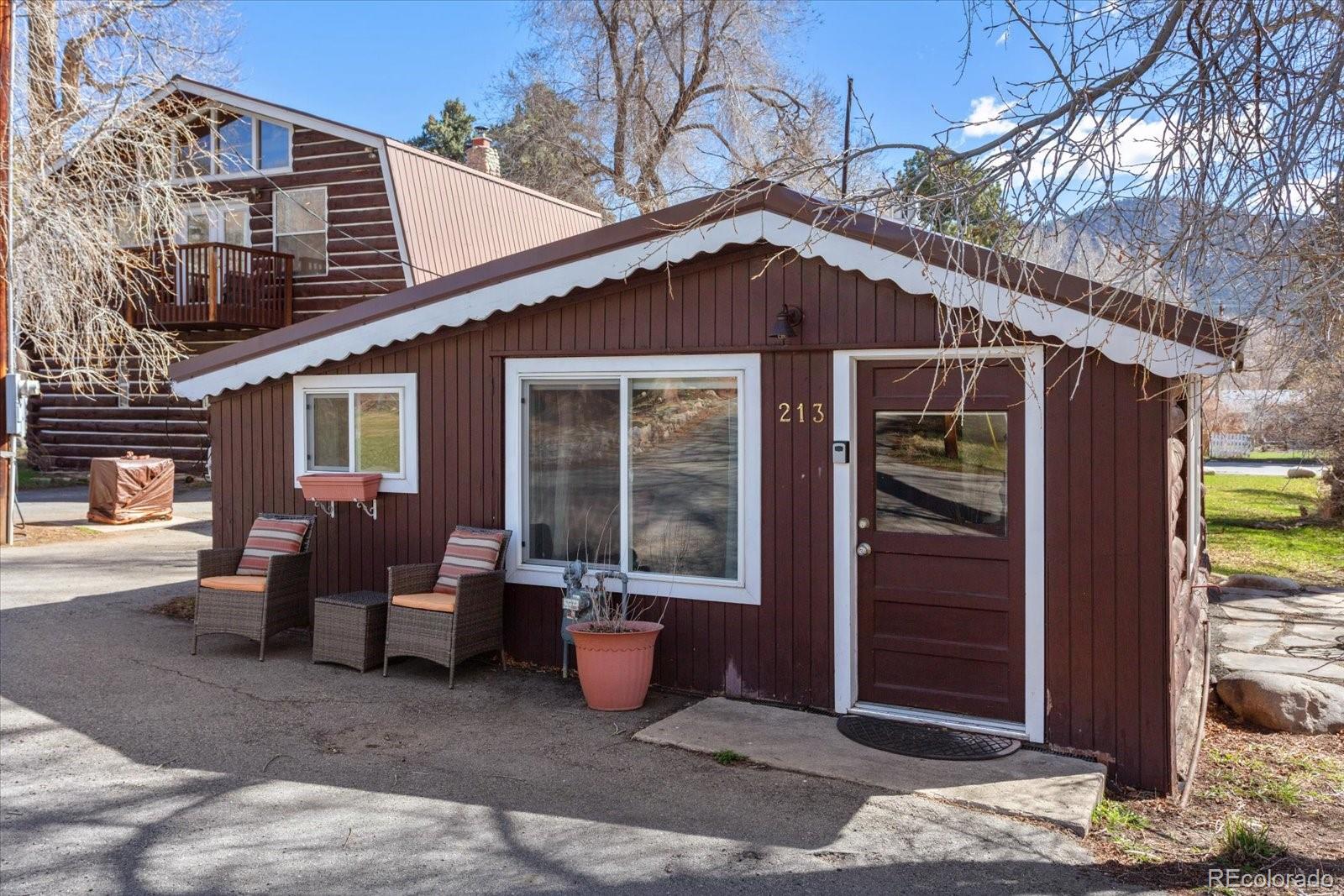224 N San Juan Avenue