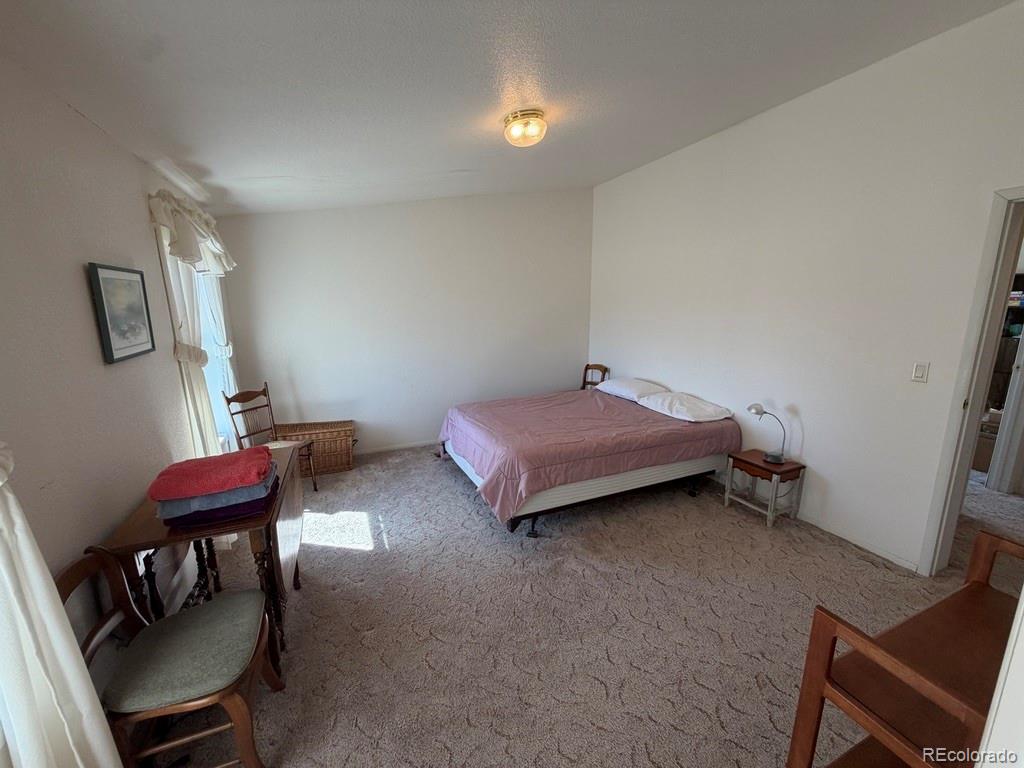 386 Angus Circle