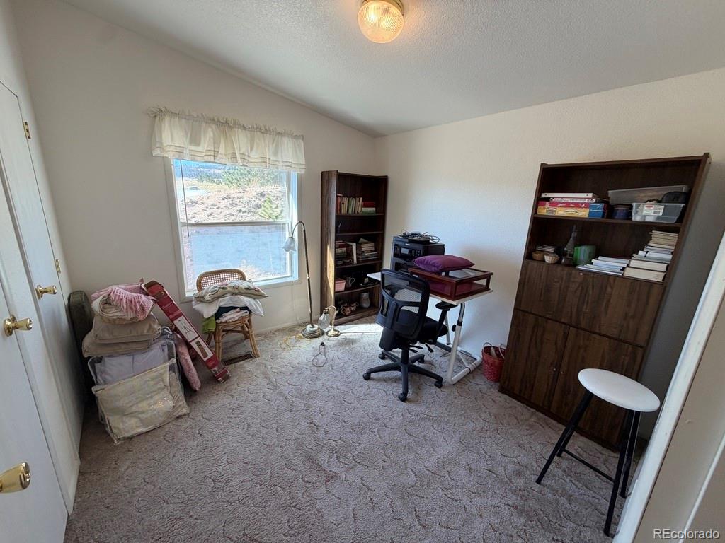 386 Angus Circle