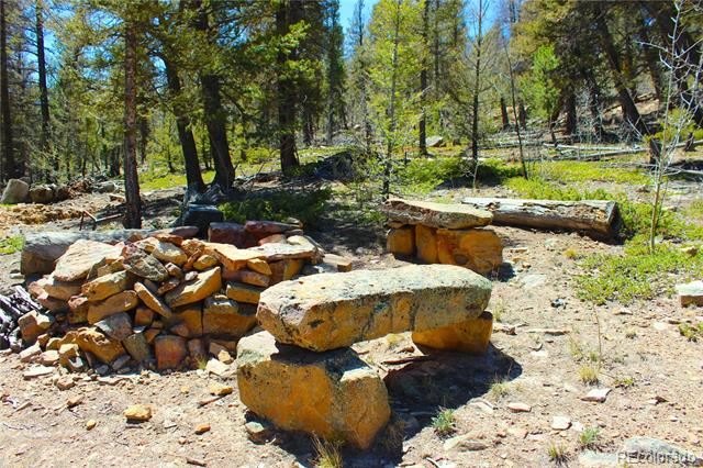 2882 Middle Fork Vista