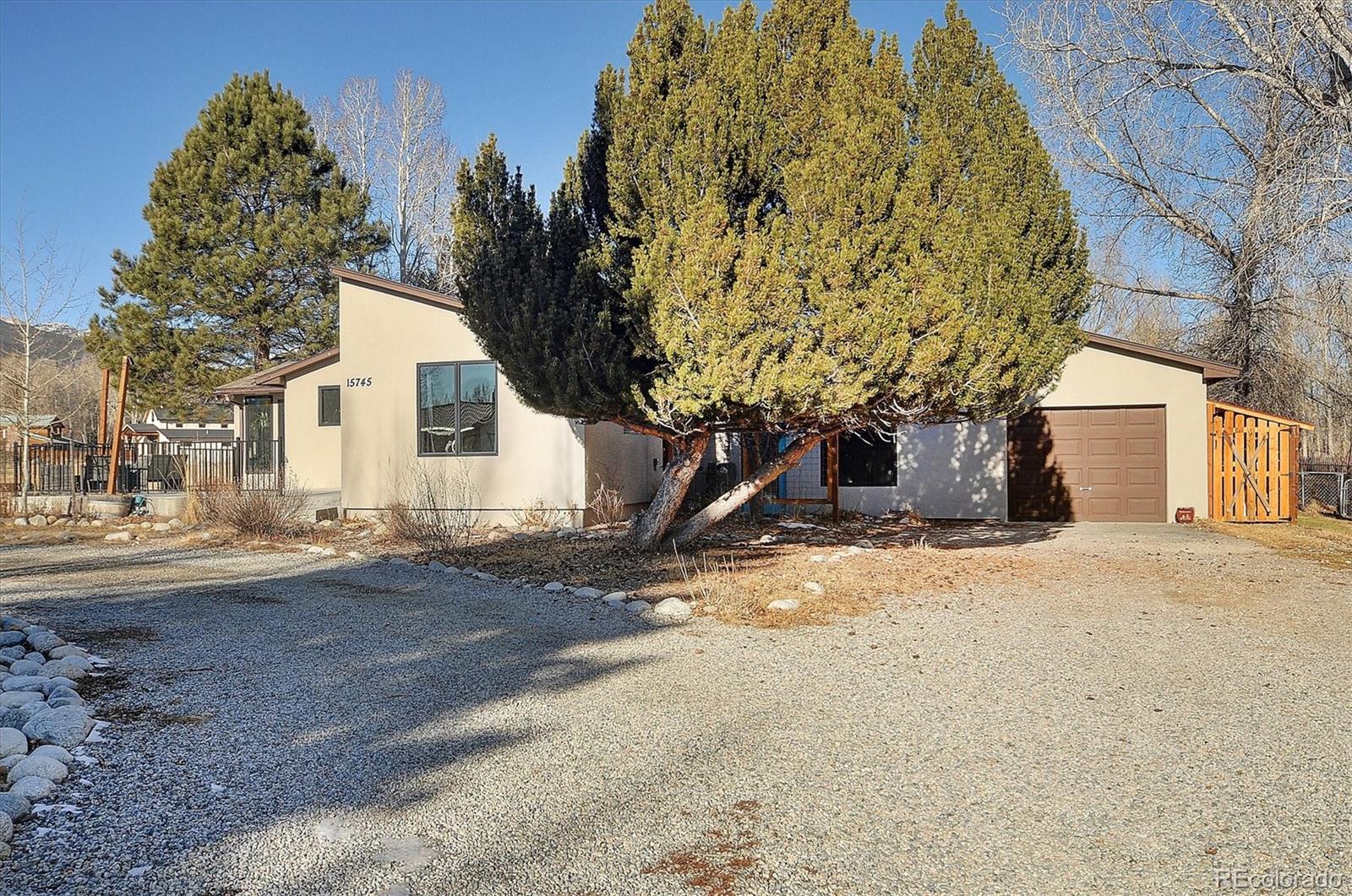 15745 Birdie Lane