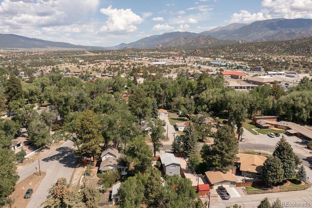 319 W Arkansas Street