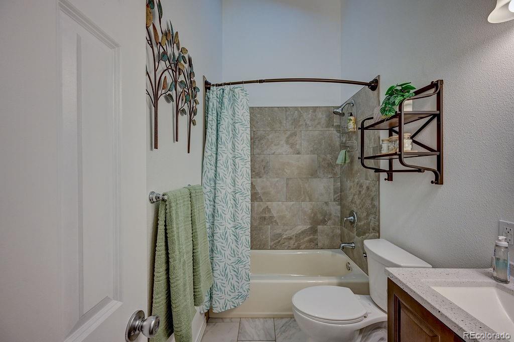 319 W Arkansas Street