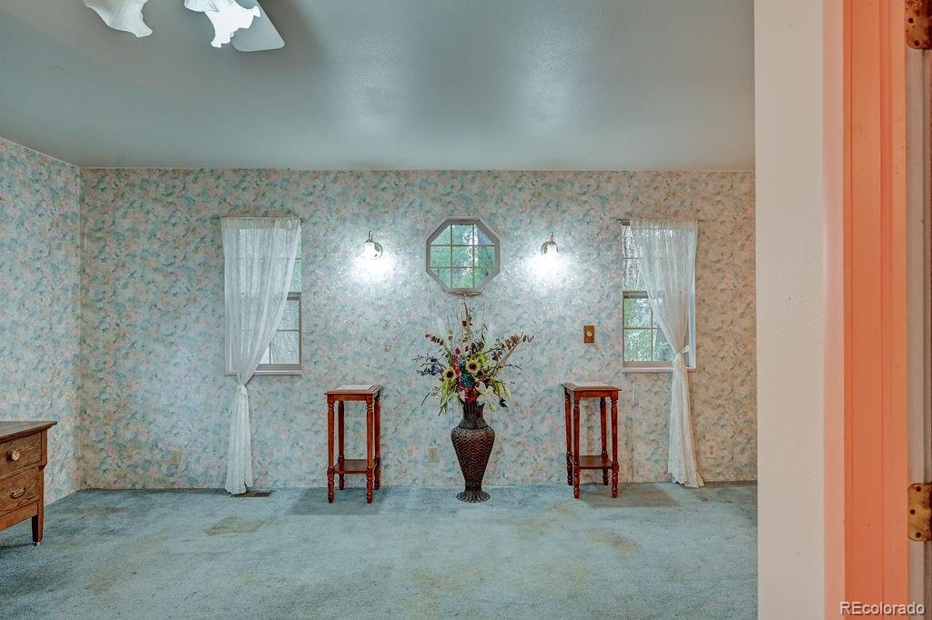 319 W Arkansas Street