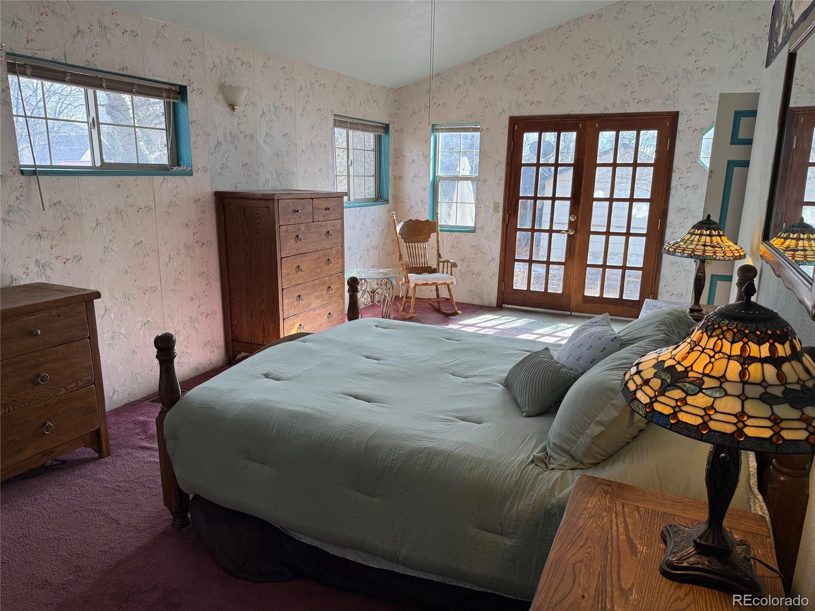 319 W Arkansas Street