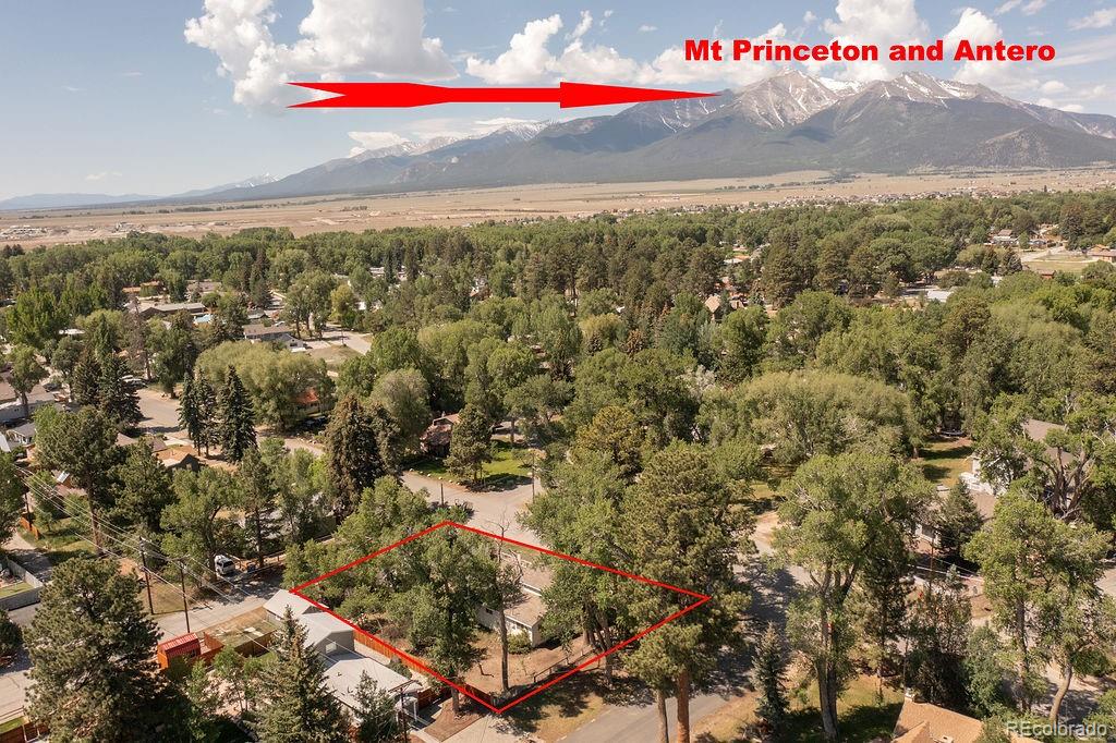 319 W Arkansas Street