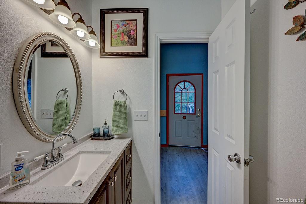 319 W Arkansas Street