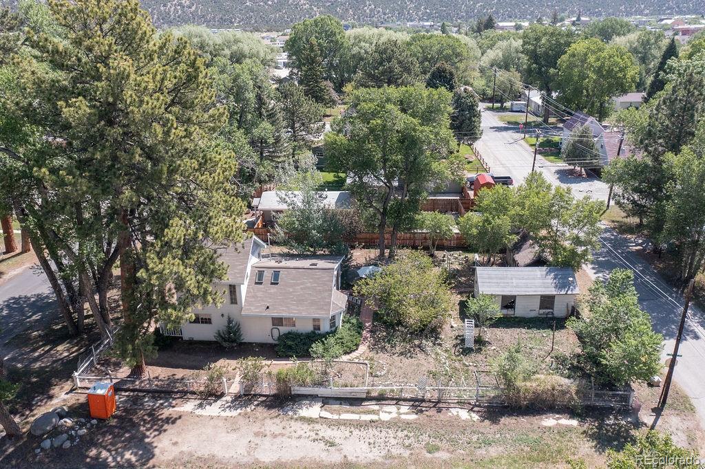 319 W Arkansas Street