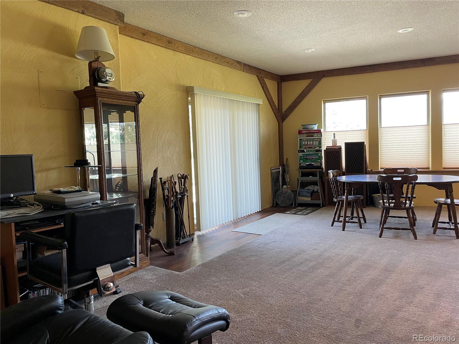 16189 US Highway 285