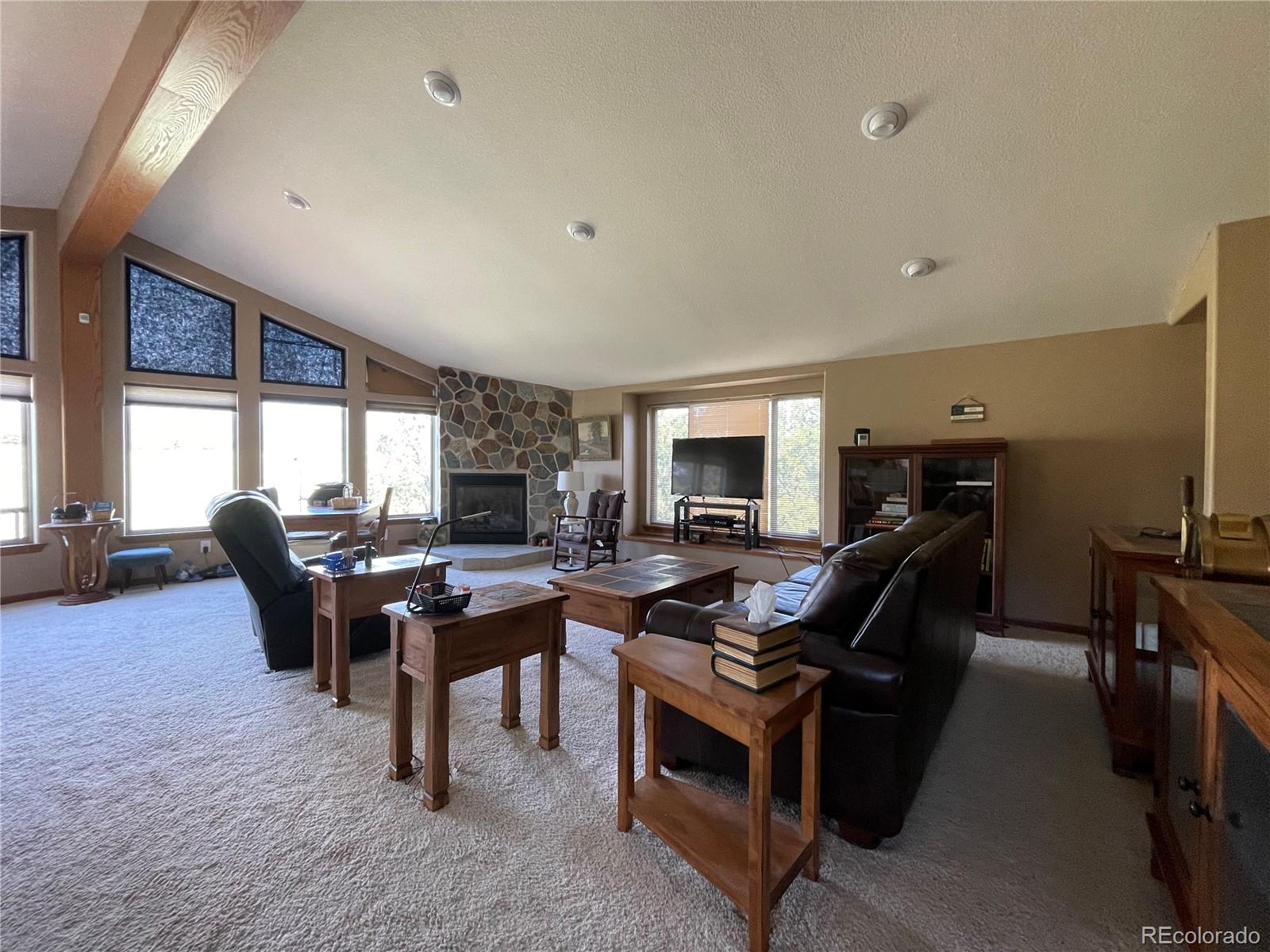 16189 US Highway 285