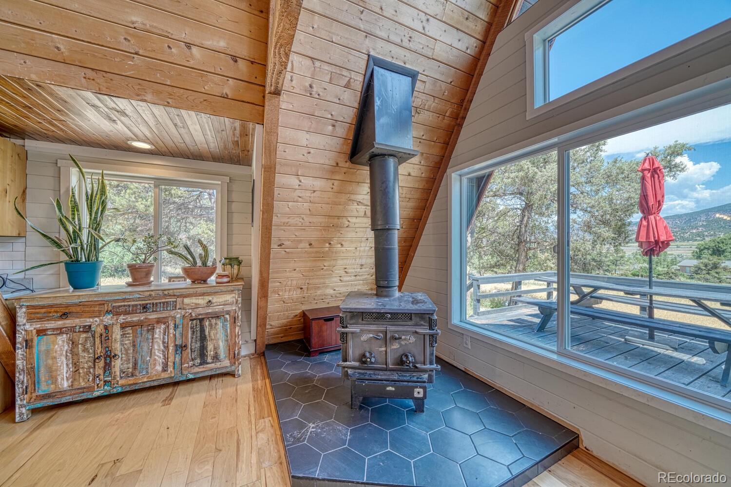 115 Loop Drive