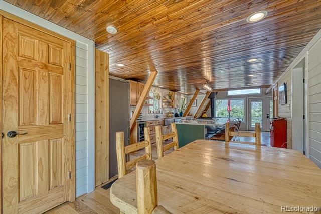115 Loop Drive
