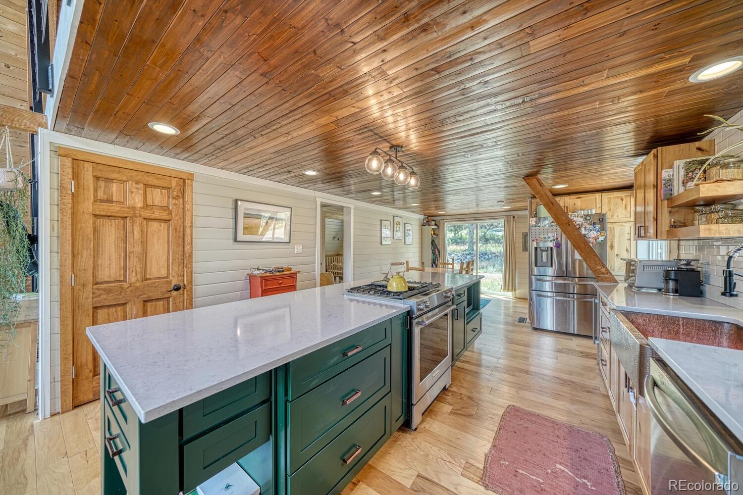 115 Loop Drive