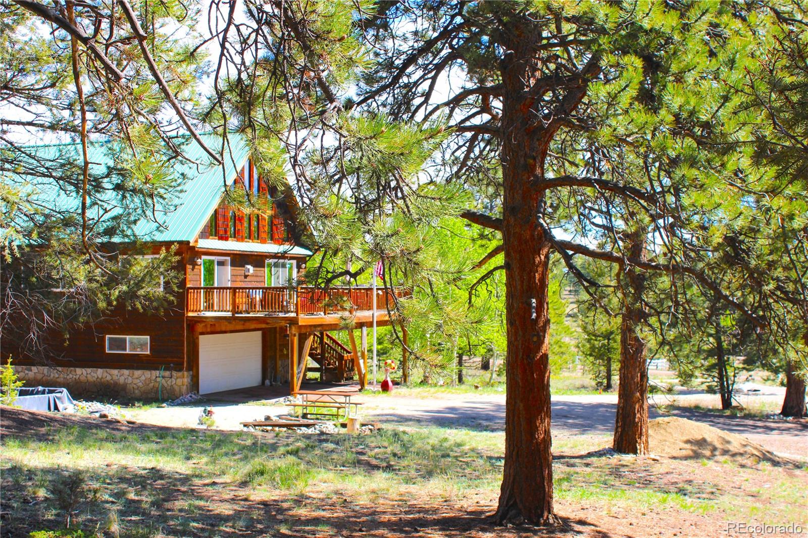 975 Windmill Drive