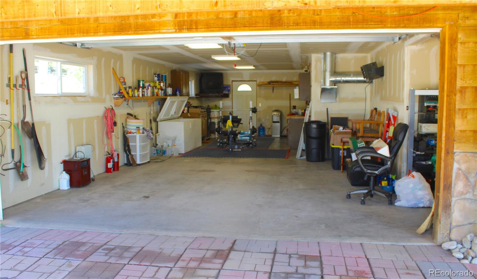 975 Windmill Drive