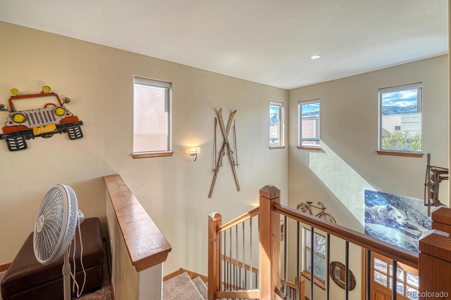 402 E Sackett Avenue Unit: G