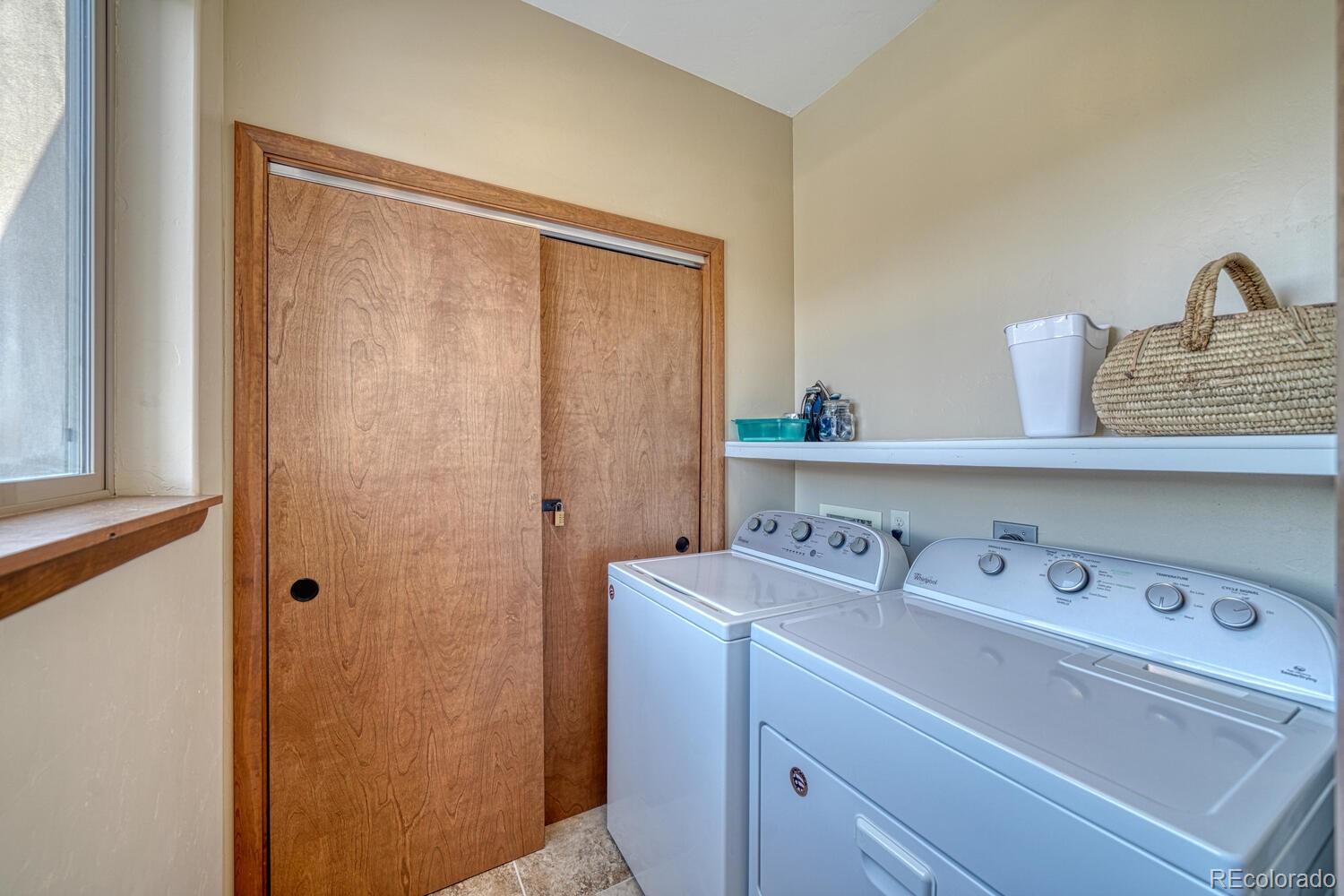 402 E Sackett Avenue Unit: G