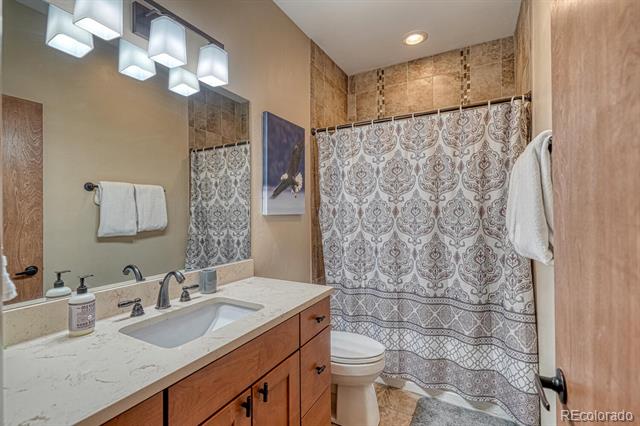 402 E Sackett Avenue Unit: G
