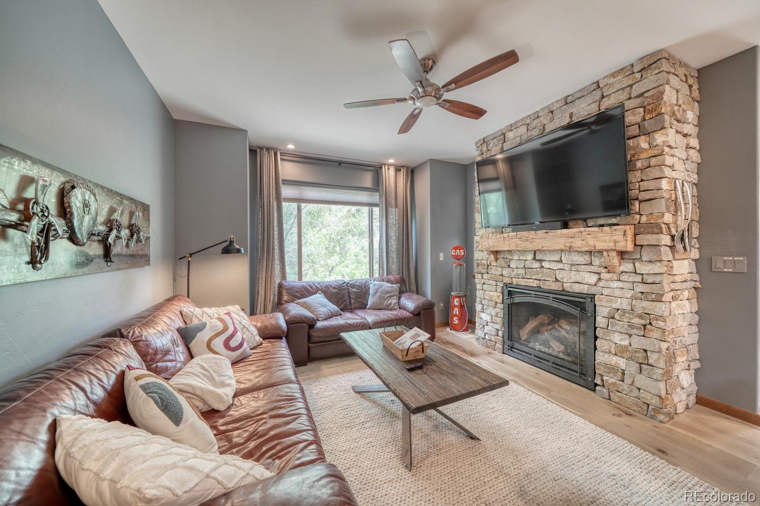 402 E Sackett Avenue Unit: G
