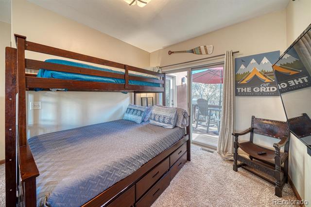 402 E Sackett Avenue Unit: G
