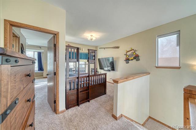 402 E Sackett Avenue Unit: G