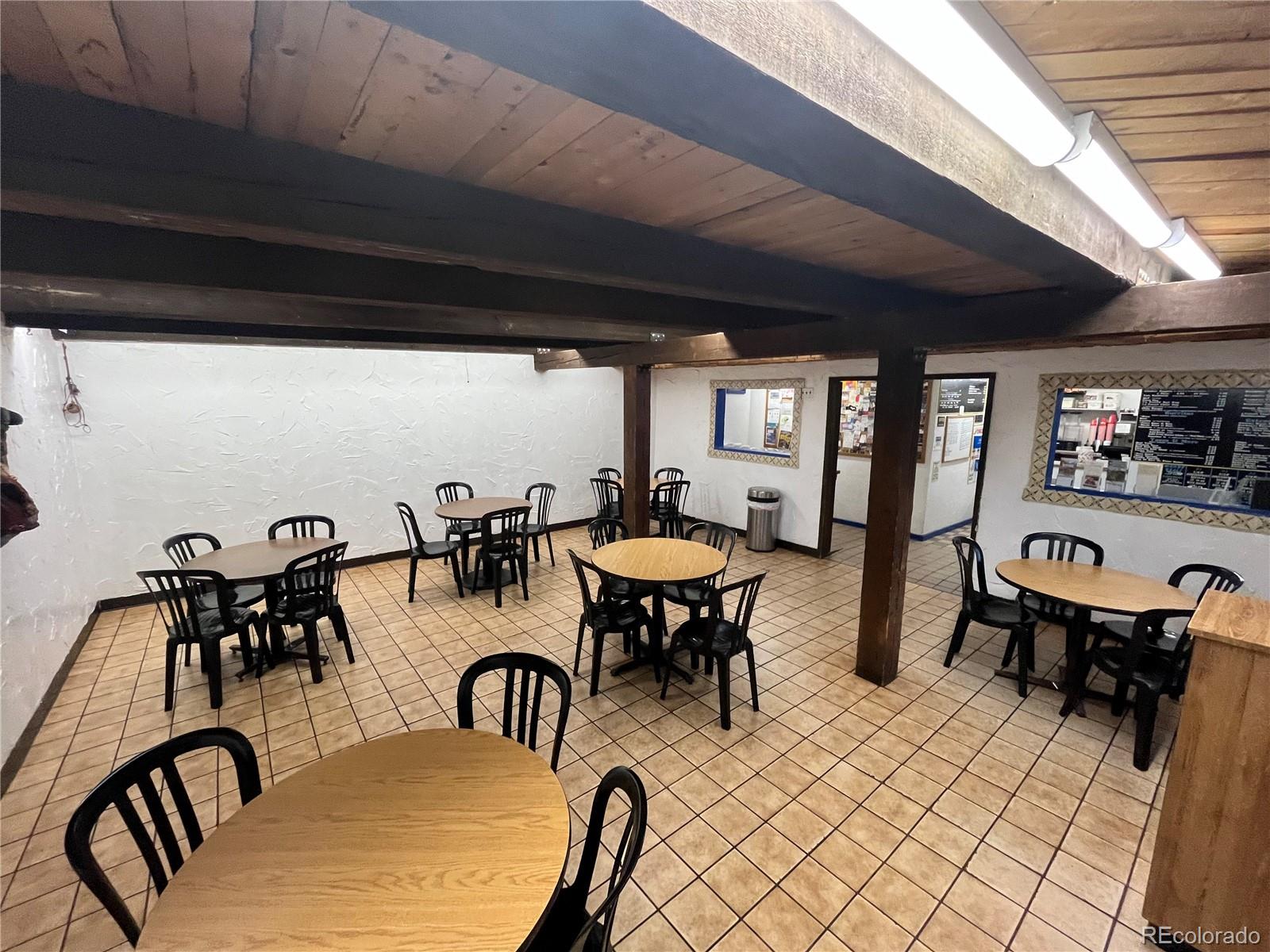 215 N US Highway 24