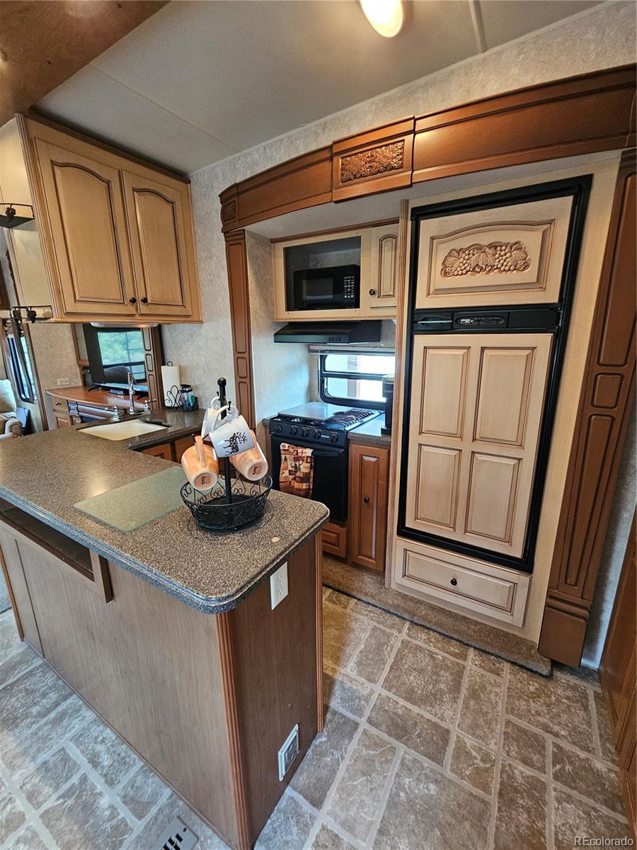 10795 County Road 197A