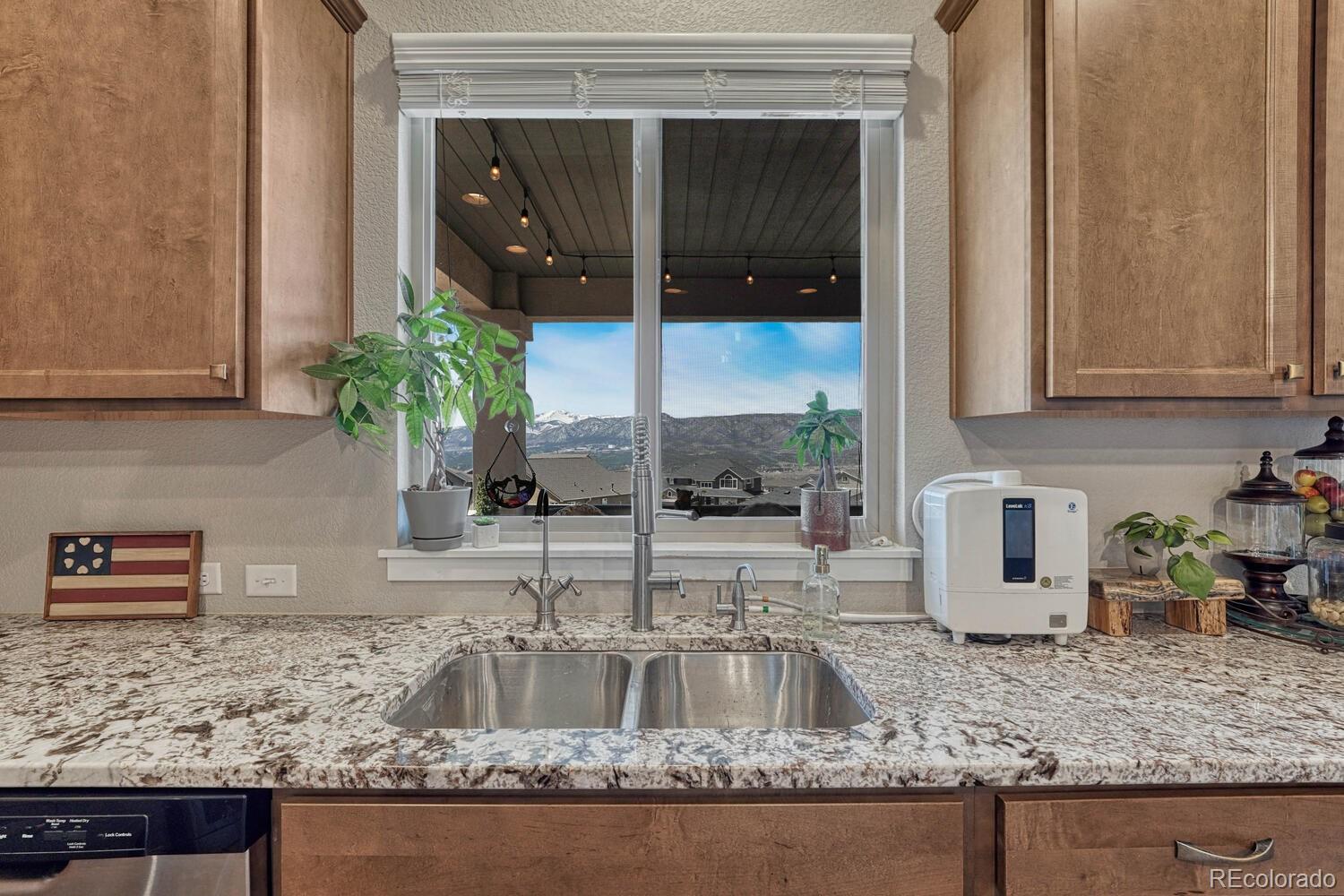 145 Kettle Valley Way