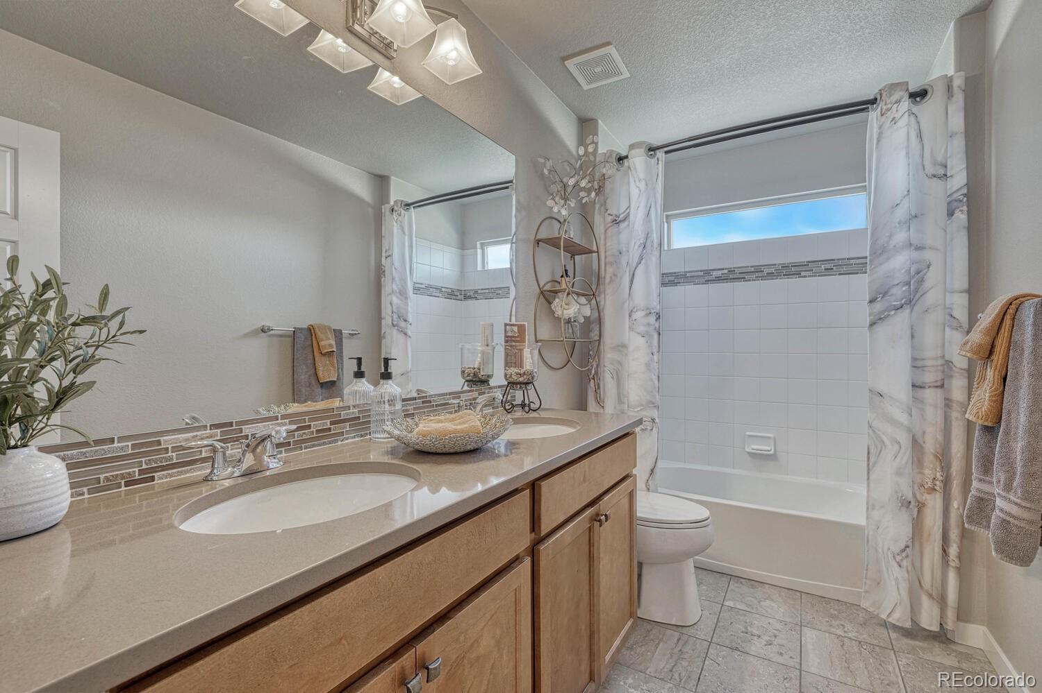 145 Kettle Valley Way
