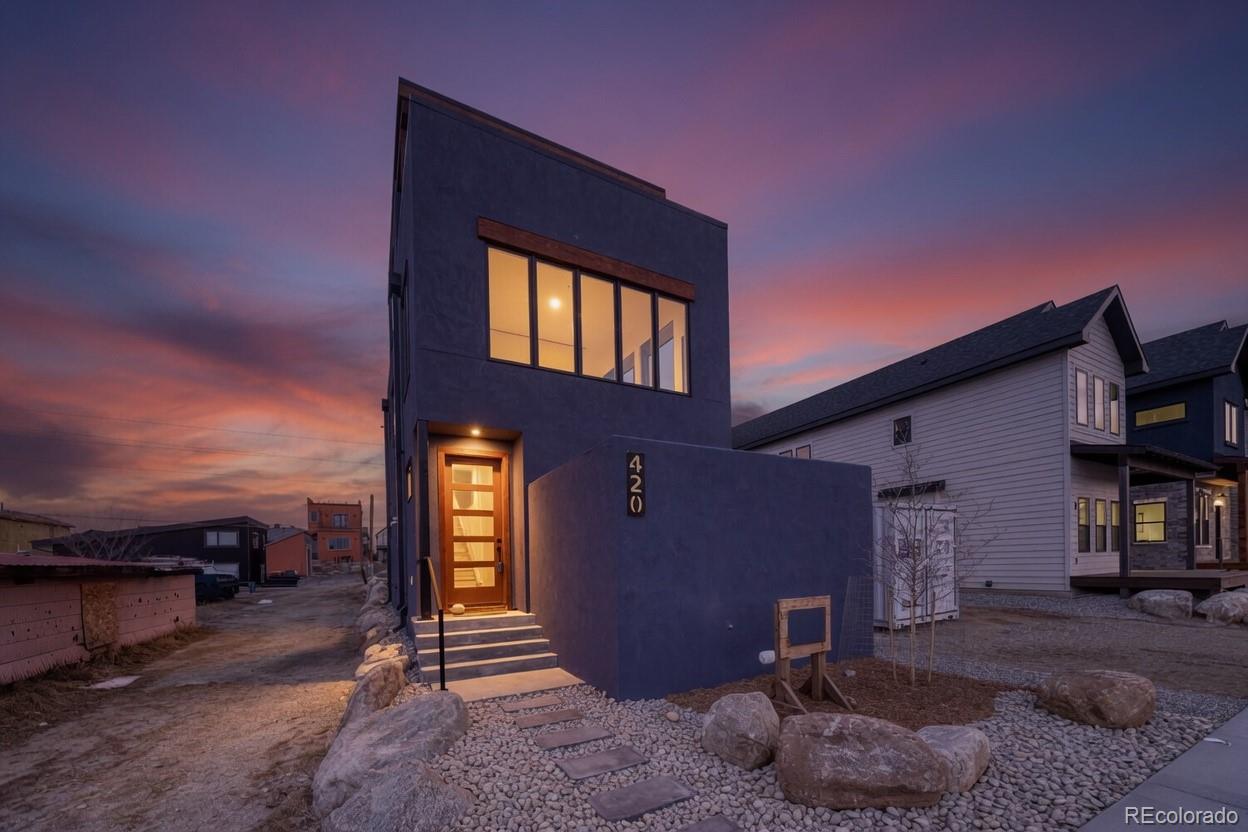 420 Pinon Street