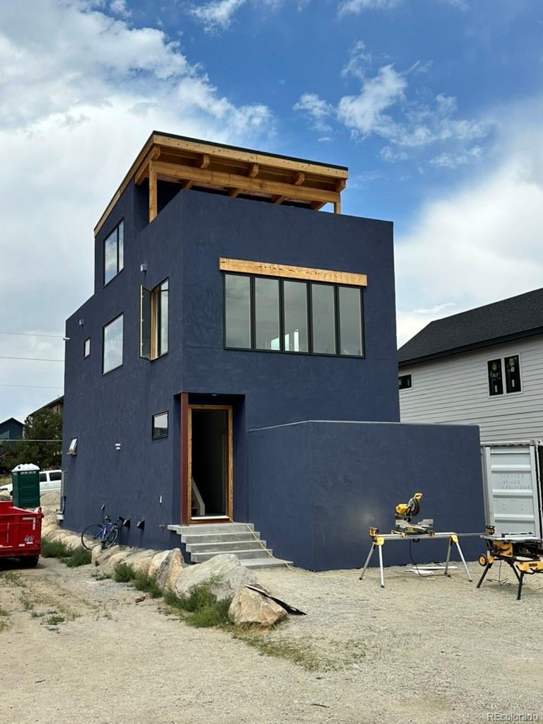 420 Pinon Street