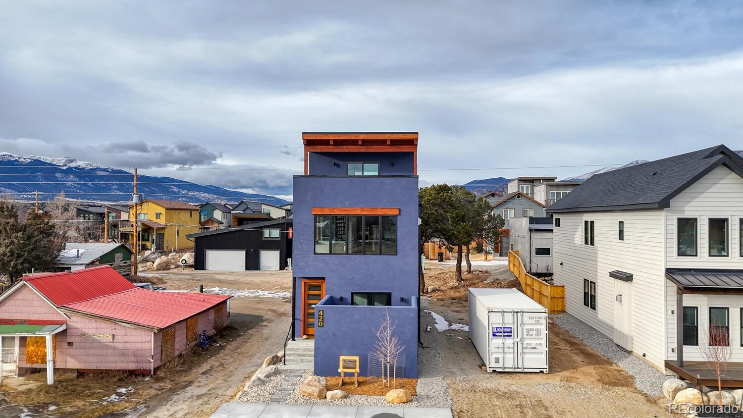 420 Pinon Street