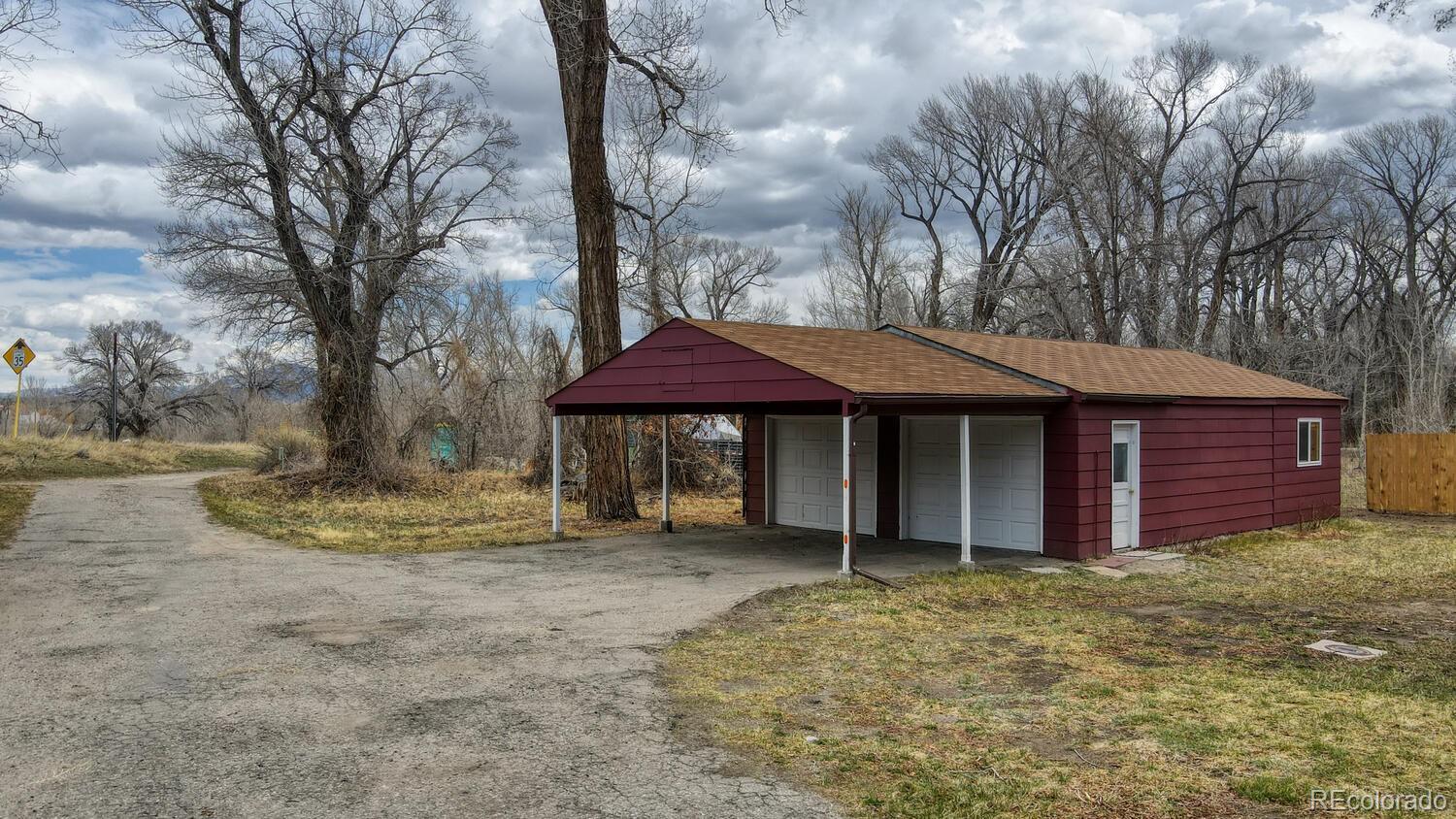 6113 US Highway 285