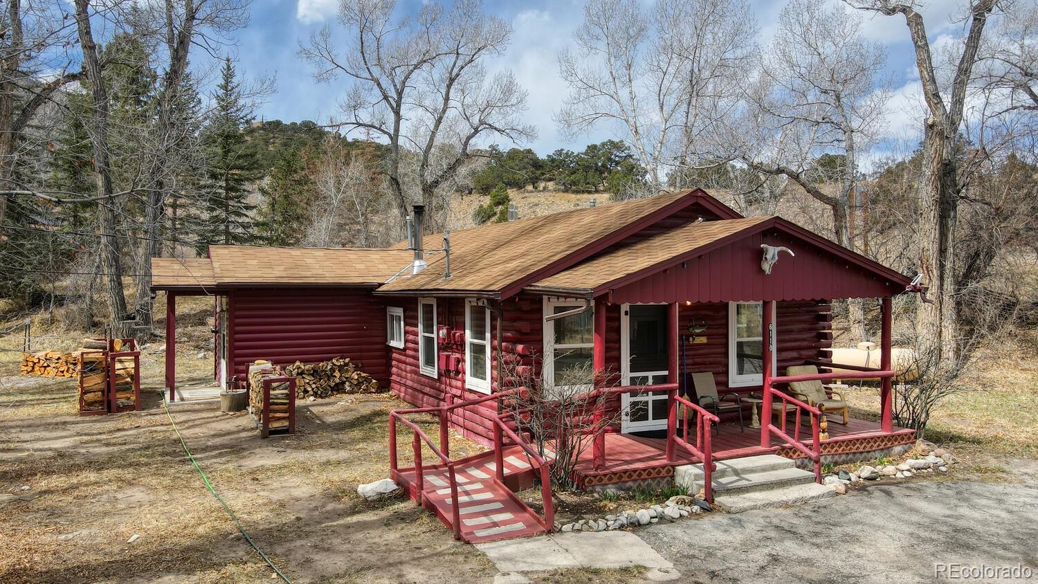 6113 US Highway 285