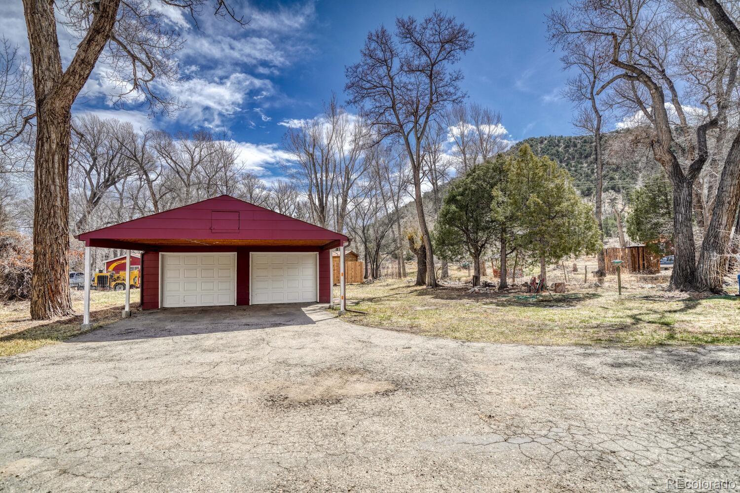 6113 US Highway 285