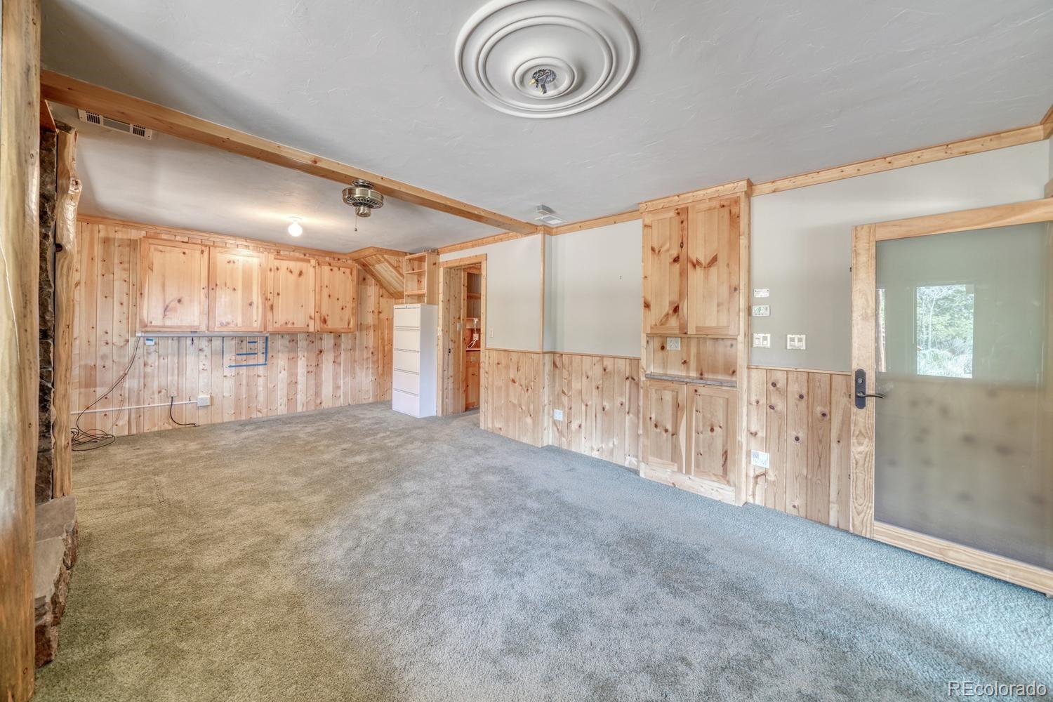 19290 Mountain View Drive