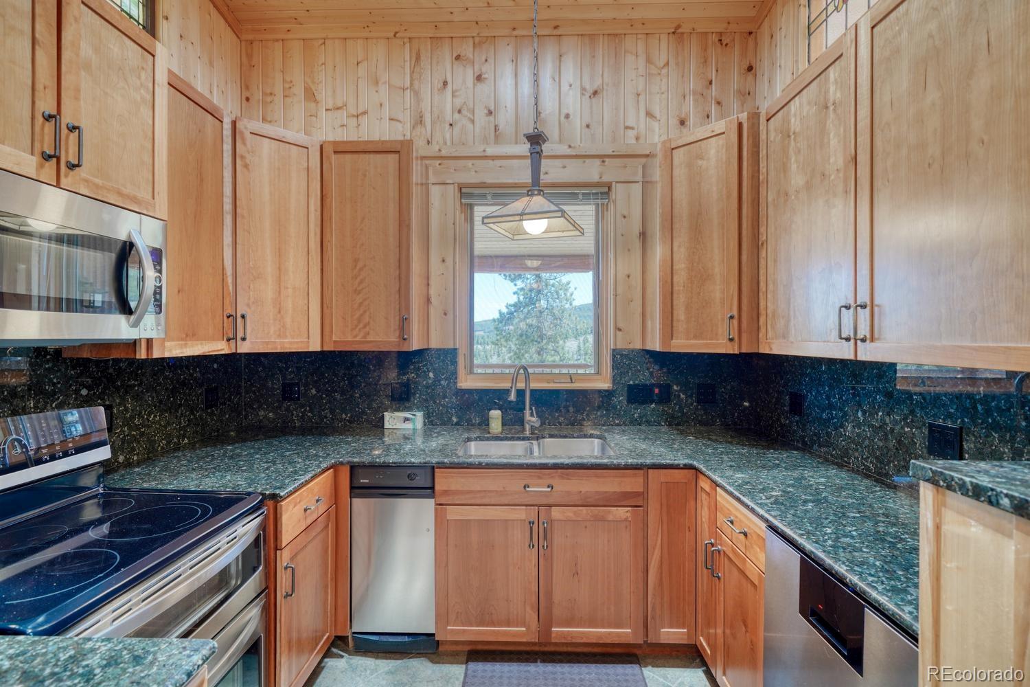 19290 Mountain View Drive