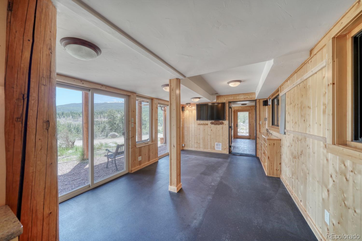 19290 Mountain View Drive