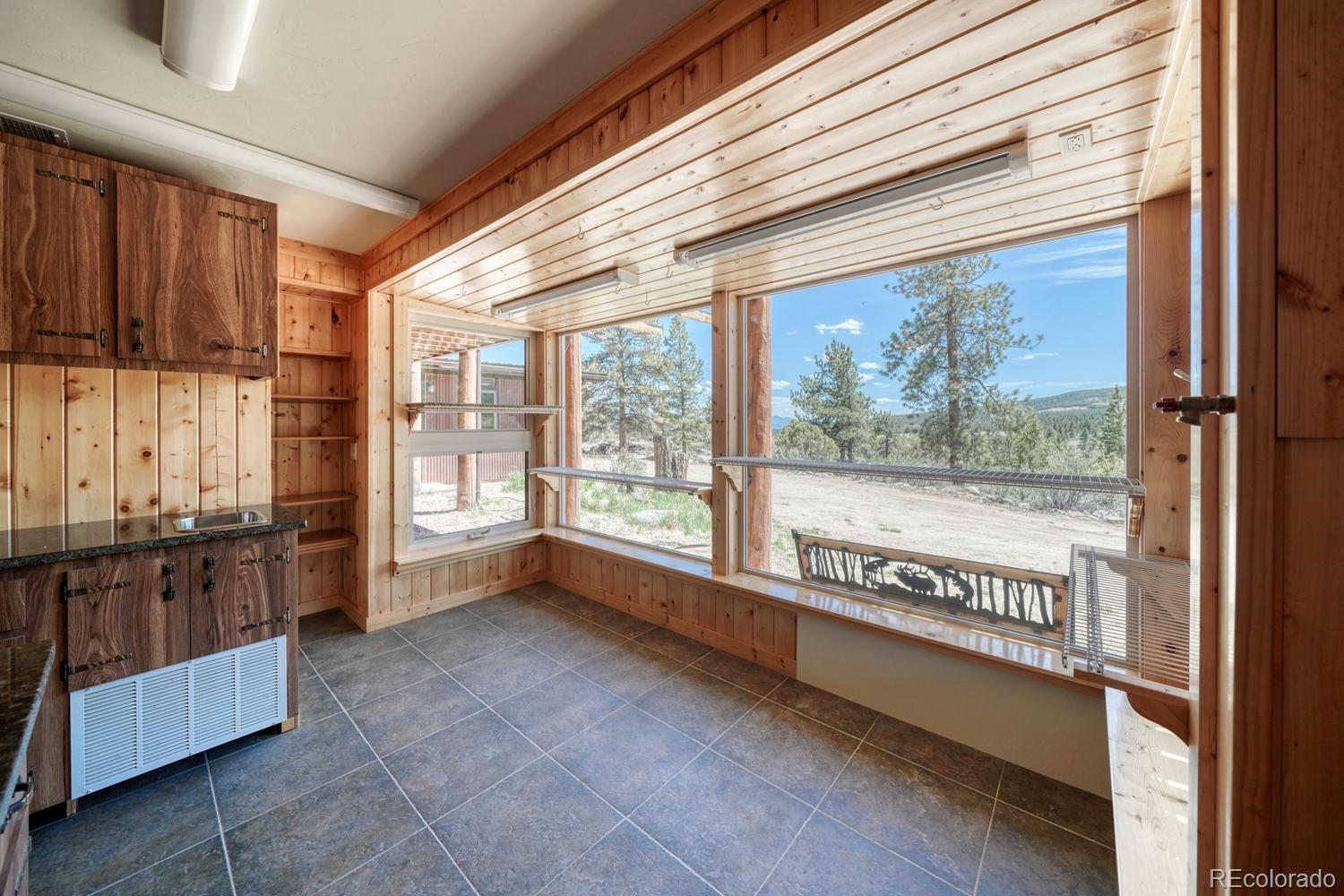 19290 Mountain View Drive