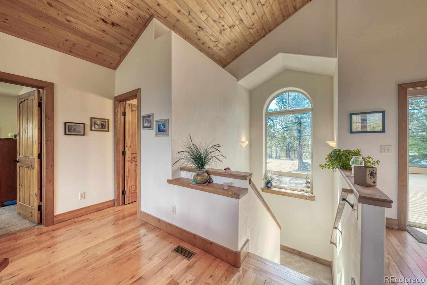 30800 West Ridge