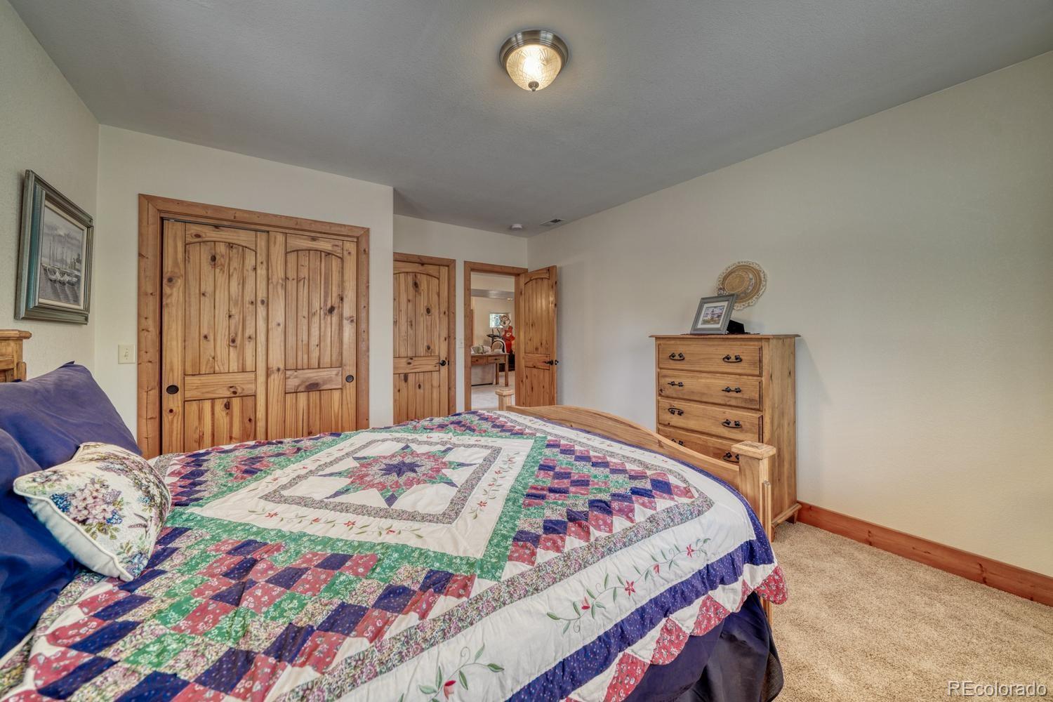 30800 West Ridge