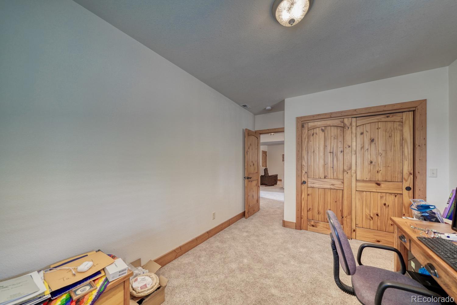 30800 West Ridge