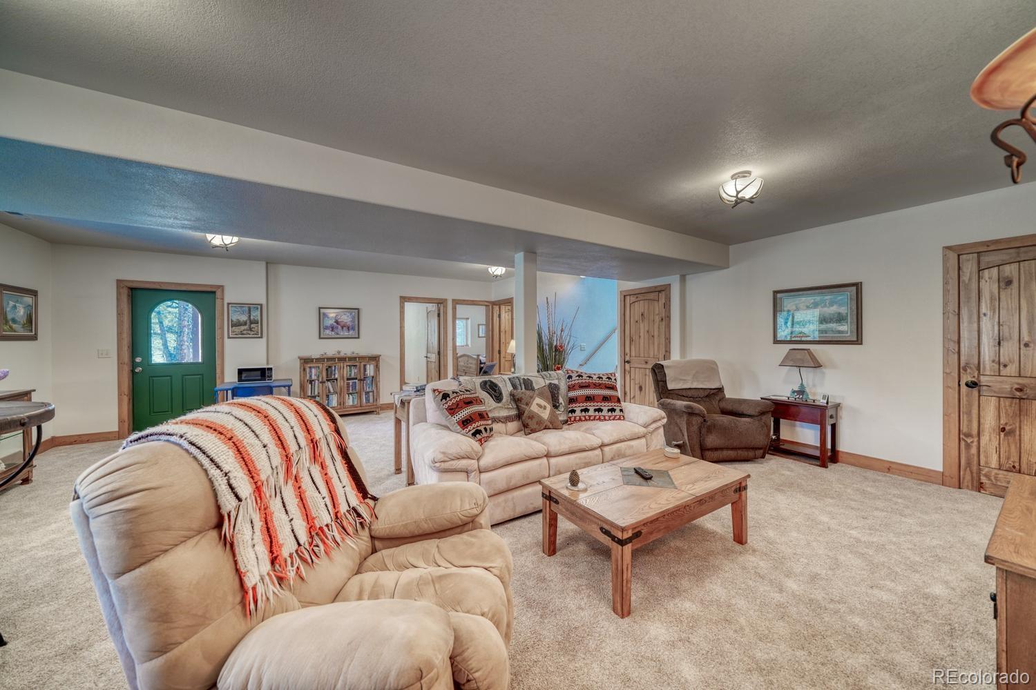 30800 West Ridge