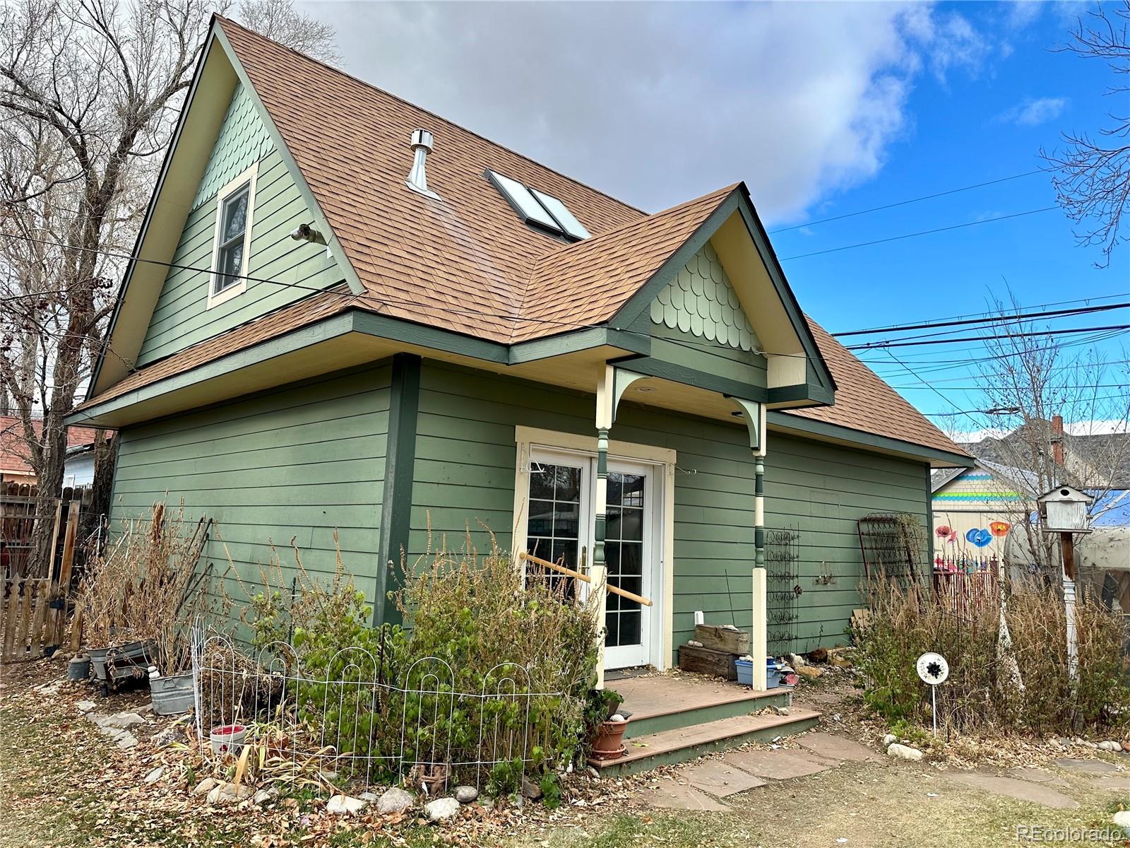 802 F Street