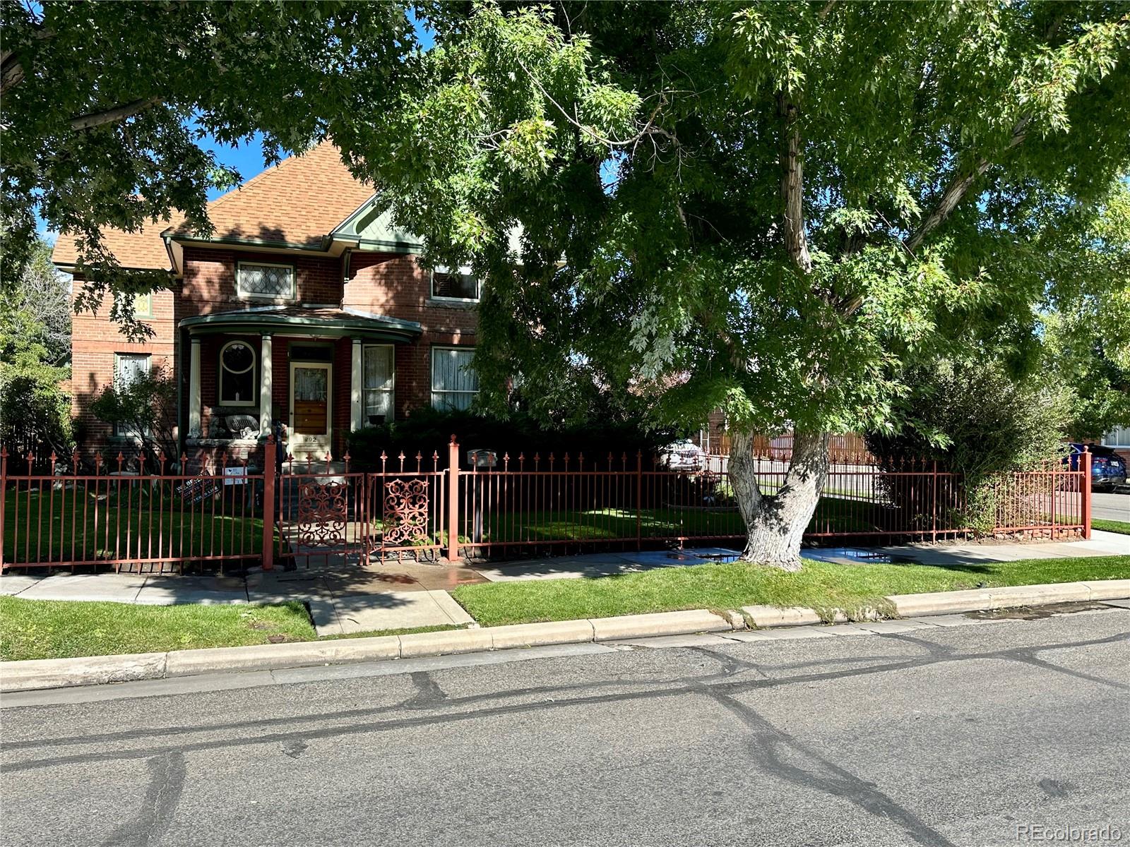 802 F Street