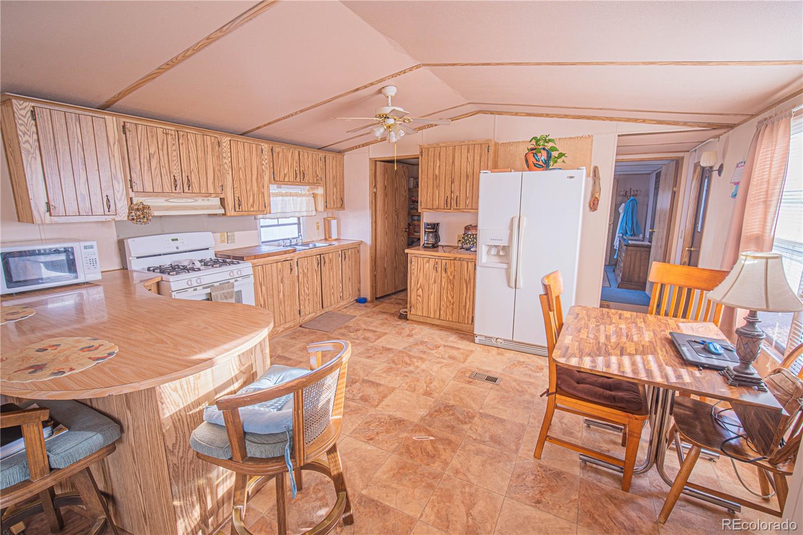 910 J Street Unit: F3