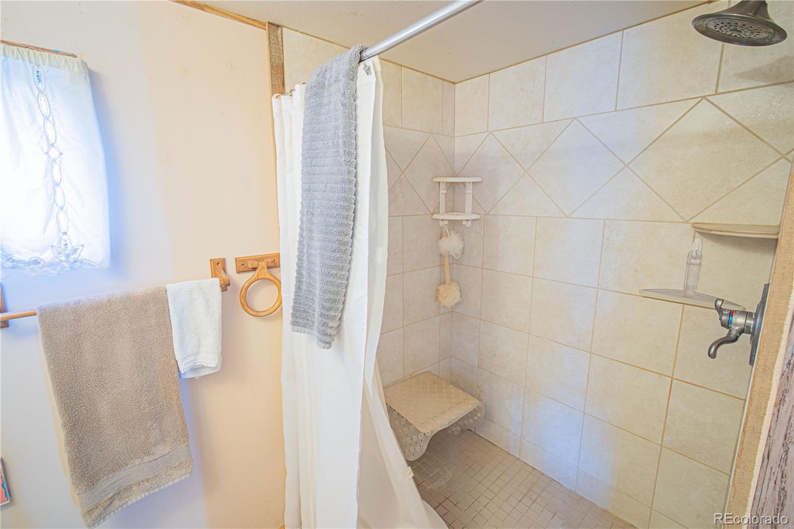 910 J Street Unit: F3