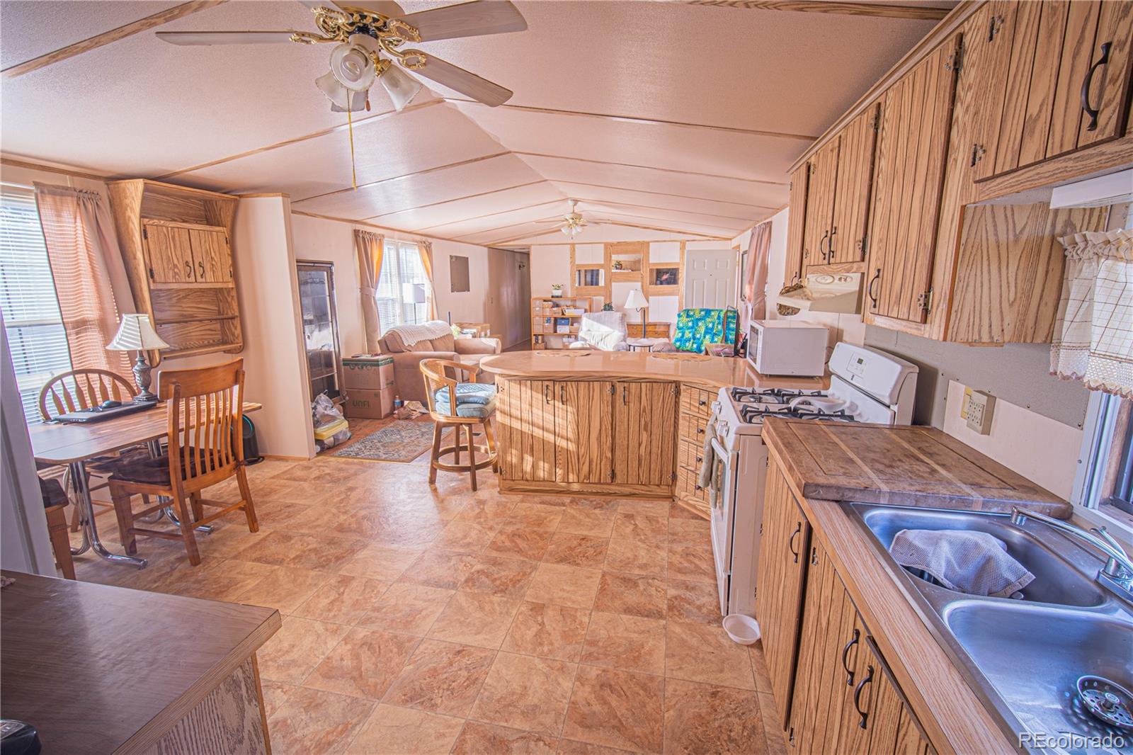 910 J Street Unit: F3