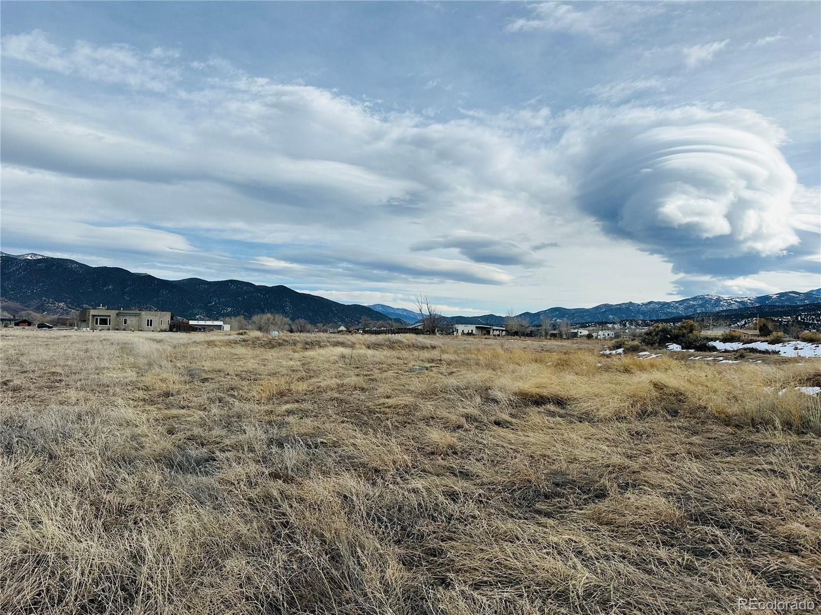 7690 Meadowlark Lane